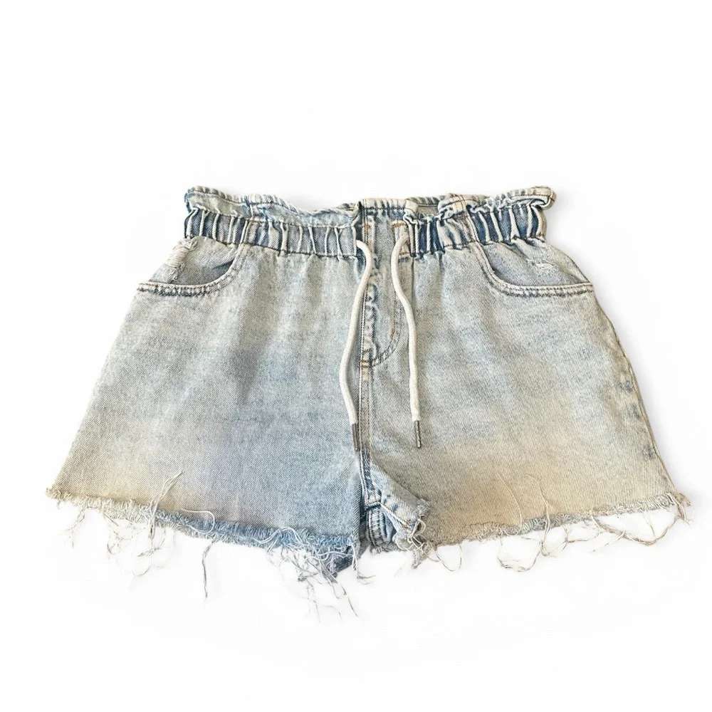 Wild Fable Light Wash Paperbag Denim Shorts - Picture 2 of 6
